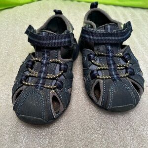 Merrell Sandals Comfortable Durable Design